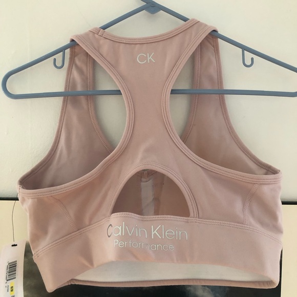 Calvin Klein sports bra - Picture 2 of 3